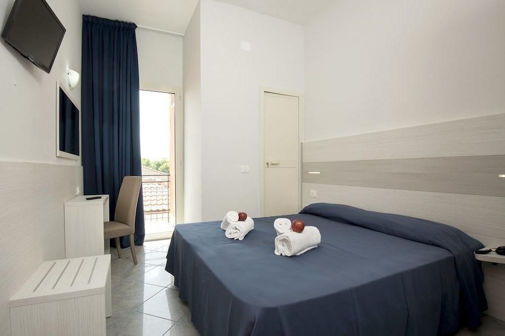 Hotel Scarlet Rimini Eksteriør billede