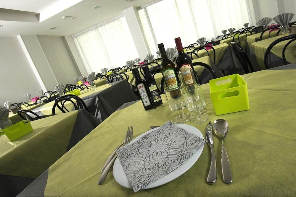 Hotel Scarlet Rimini Eksteriør billede