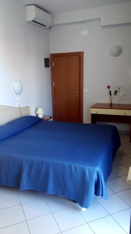 Hotel Scarlet Rimini Eksteriør billede
