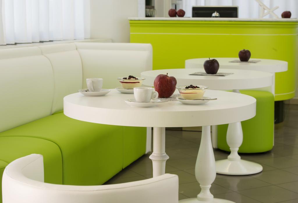 Hotel Scarlet Rimini Eksteriør billede
