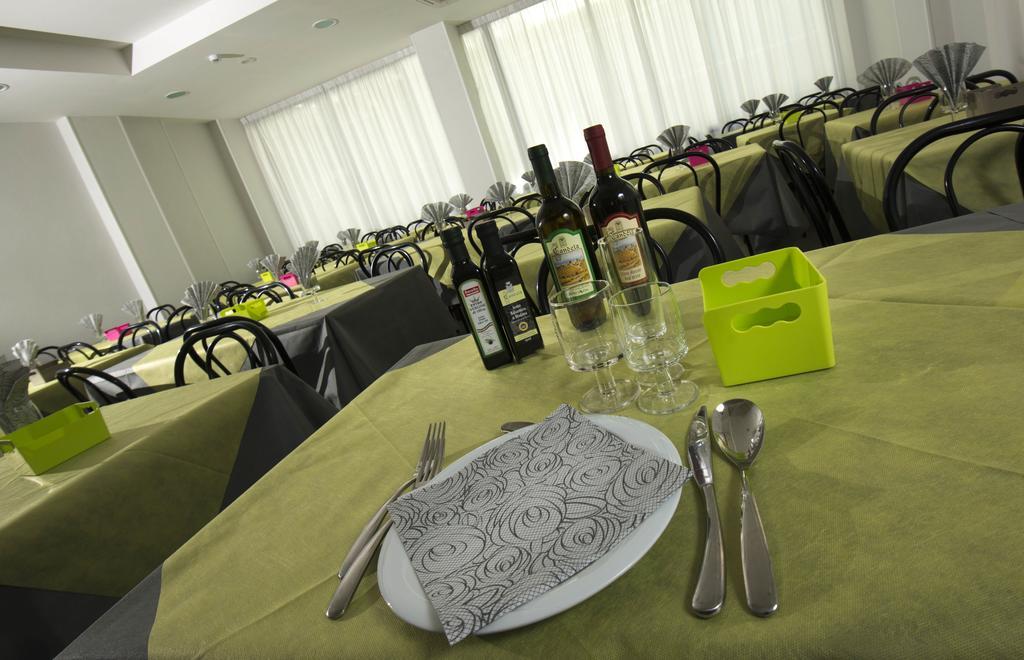 Hotel Scarlet Rimini Eksteriør billede