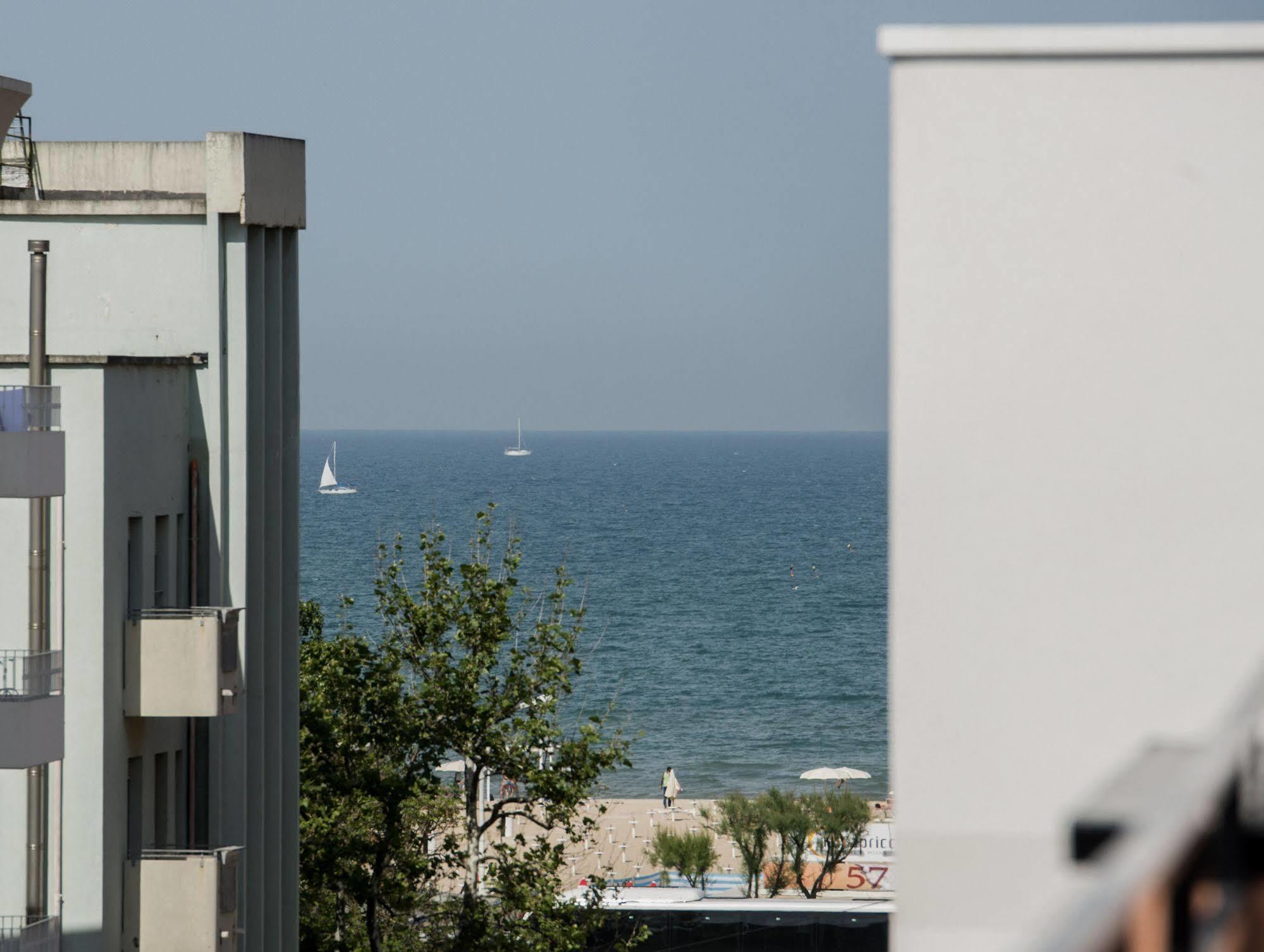 Hotel Scarlet Rimini Eksteriør billede
